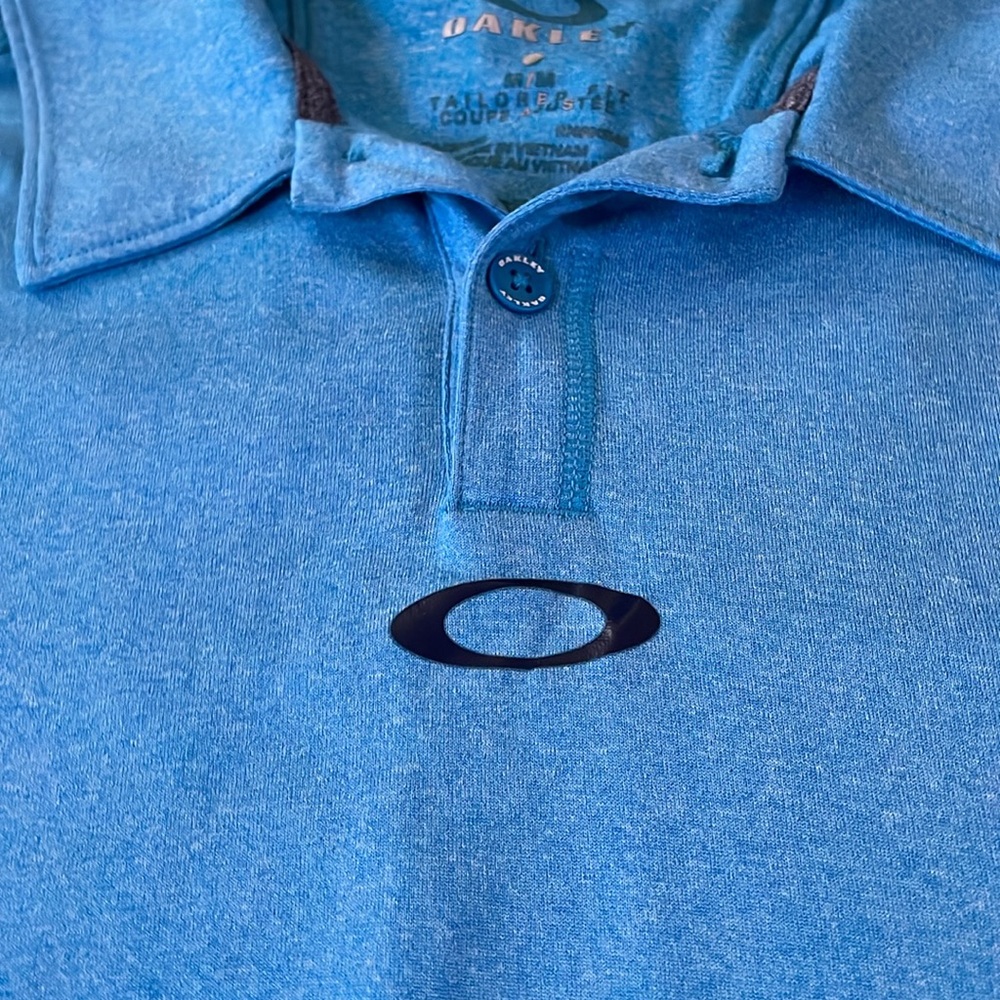 Oakley Polo Shirt Mens Medium Blue Casual Golf Outdoors Hiking - Picture 3 of 9